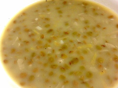 レンズ豆の白味噌スープ